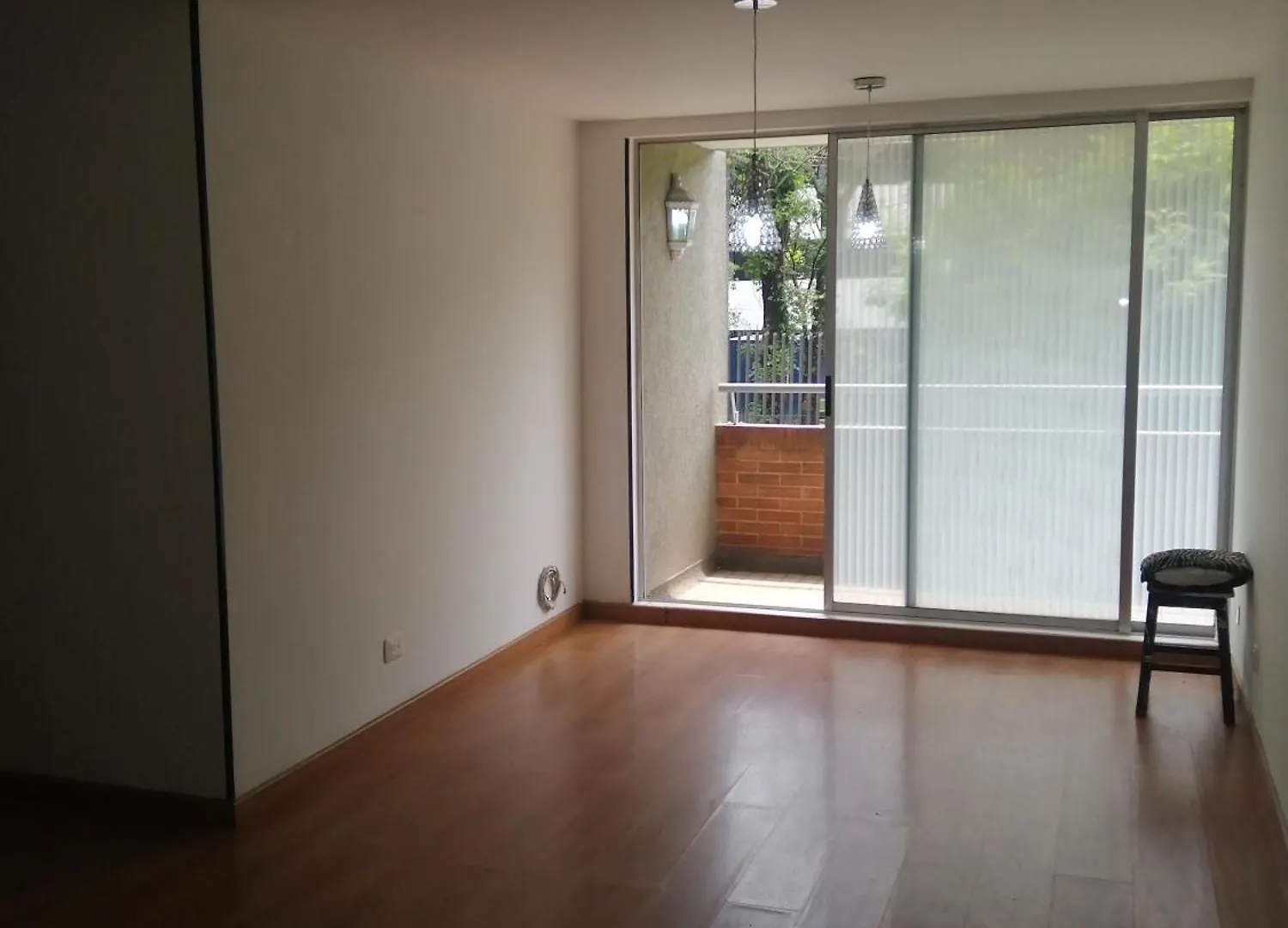 Arriendo Alquilo Apartamento Bogota Cerca Aeropuerto דירה